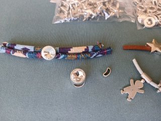 Lote  Colgantes  pasantes para Pulseras y collares