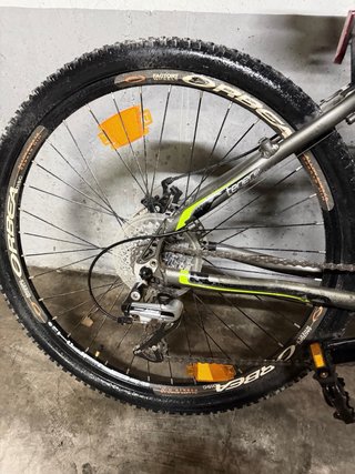 Bicicleta Orbea Gris y Verde