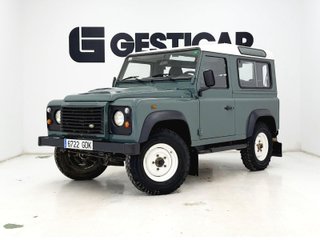 Land Rover Defender 90 TD5 SW 90 kW (122 CV)