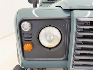 Land Rover Defender 90 TD5 SW 90 kW (122 CV)
