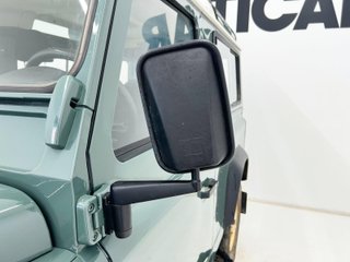 Land Rover Defender 90 TD5 SW 90 kW (122 CV)
