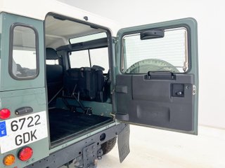 Land Rover Defender 90 TD5 SW 90 kW (122 CV)