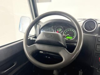 Land Rover Defender 90 TD5 SW 90 kW (122 CV)