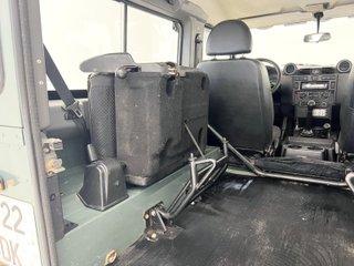 Land Rover Defender 90 TD5 SW 90 kW (122 CV)