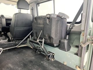 Land Rover Defender 90 TD5 SW 90 kW (122 CV)