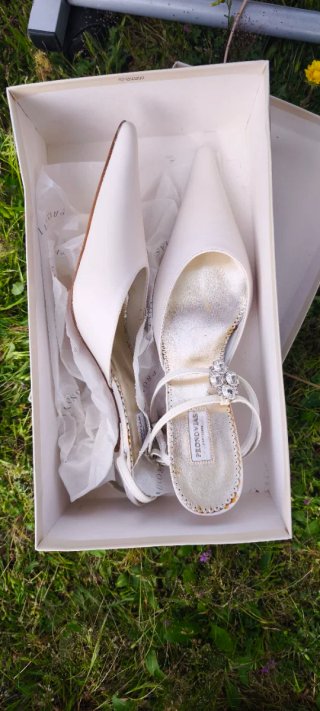 Zapatos de fiesta blancos Pronovias