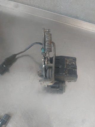 pinza freno de  mano Piaggio MP3 125 (2017)