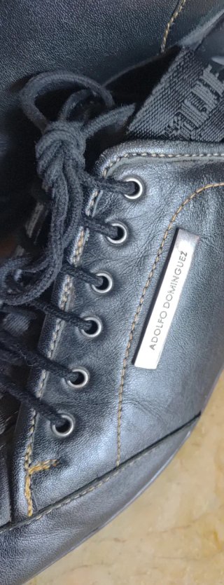 Zapatos Adolfo Dominguez Negros