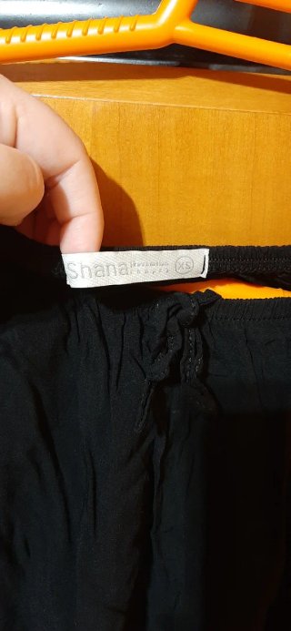Blusa negra Shana cuello elástico talla XS