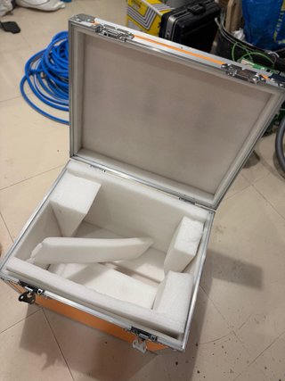 Caja Flight Case Naranja y Plata