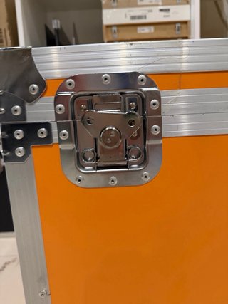 Caja Flight Case Naranja y Plata
