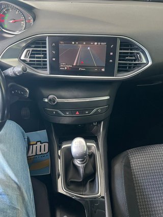 Peugeot 308 STYLE 1.5 HDI 102cv