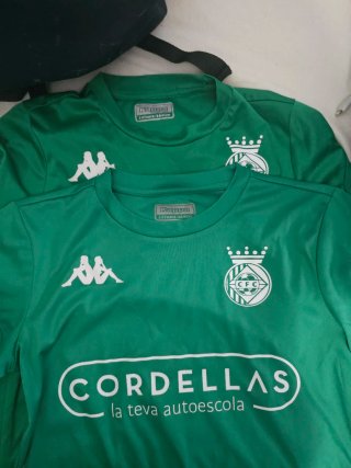 Equipacion fútbol y mochila Kappa Cerdanyola FC.