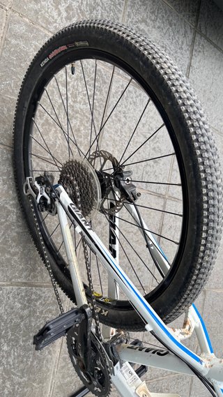 Bicicleta Giant Blanca