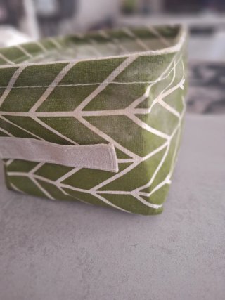 Caja y bolsa de tela con madera