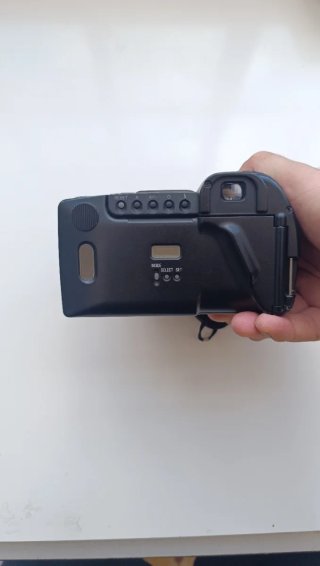 Máquina Fotográfica Analógica Ricoh Mirai 105