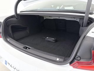 Volvo S90 2.0 D4 Momentum Auto 140 kW (190 CV)