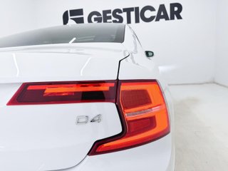 Volvo S90 2.0 D4 Momentum Auto 140 kW (190 CV)