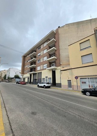 Piso en venta en Pego