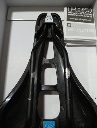 Sillín Pro Stealth Carbono