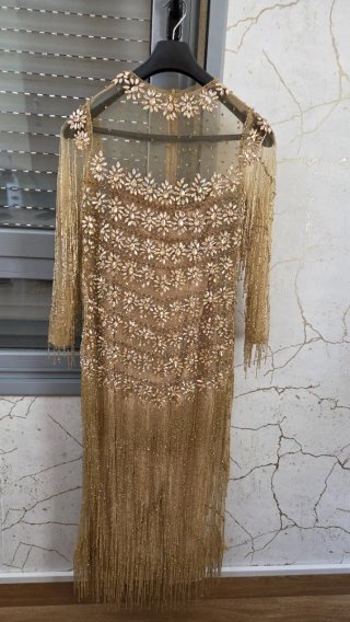 Vestido dorado piedras boda gitana con complemento