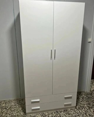 Armadi moderni in legno