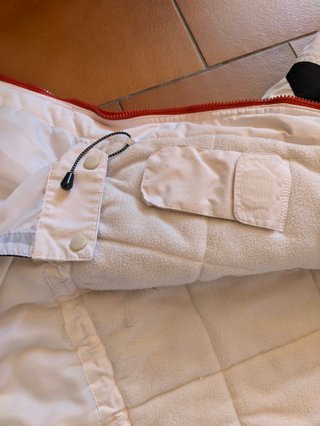 Chaqueta de esquí invierno roja y blanca
