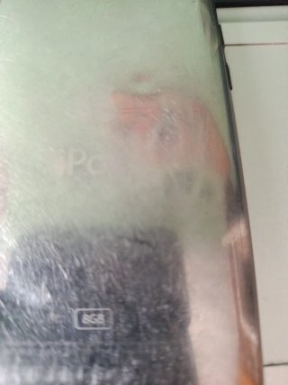 iPod 8GB Apple Plata la pantalla esta rajada pero