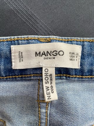 Pantalón vaquero Mango azul claro