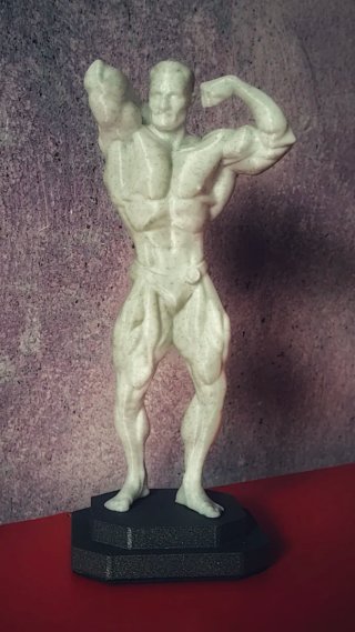 Figura Chris Bumstead (Cbum)
