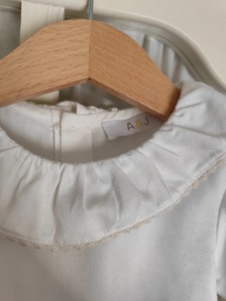 Elegante blusa blanca 92 cm