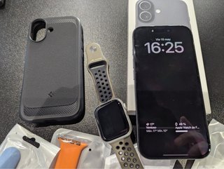 iPhone 17 + Apple Watch 9 45mm + Accesorios