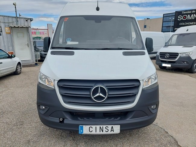 Mercedes-Benz Sprinter 2020, foto 2