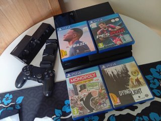 PS4 Fat 500 GB Negra + juegos + accesorios