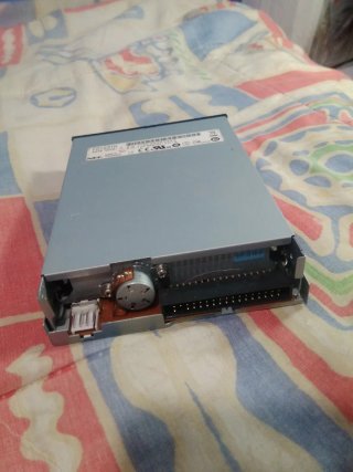 Disquetera NEC FD1231H