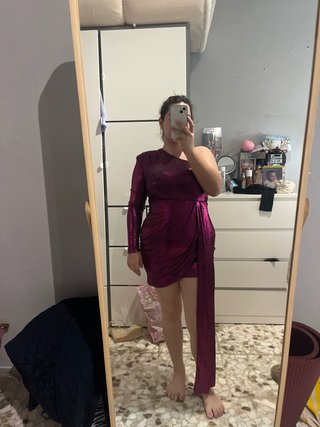 Vestido morado brillante