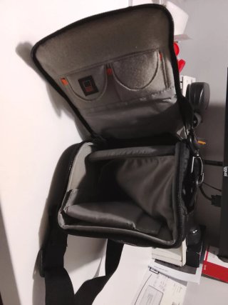 Fondello Lowepro Reflex per fotocamera