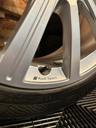 LLANTAS ORIGINALES AUDI Q3 RSQ3 19+CONTINENTAL