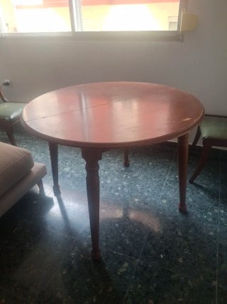 Mesa de comedor extensible de madera