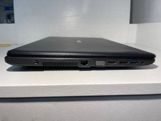 Portátil ASUS F551C