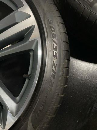 Llantas BENTLEY Continental 21” perfecto estado.