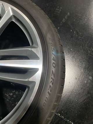 Llantas BENTLEY Continental 21” perfecto estado.