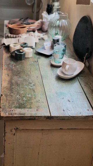 Mobile ausiliario in stile vintage in legno