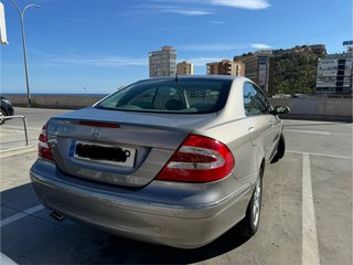 Mercedes-Benz  CLK 2005