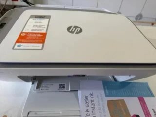 Impresora HP DeskJet 2720e - Blanca