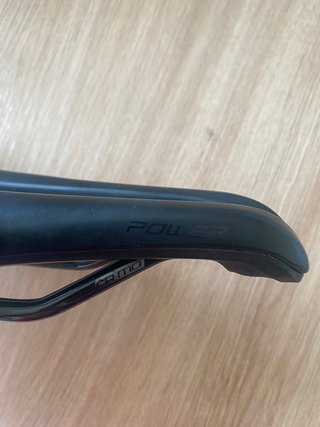 Sillín Specialized Power Comp 143 mm