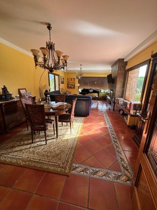 Tavolo da salotto in legno
