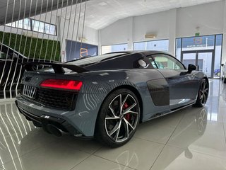 AUDI R8 V10 FSI performance 456kW quattro S tr.