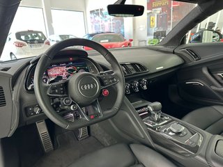 AUDI R8 V10 FSI performance 456kW quattro S tr.