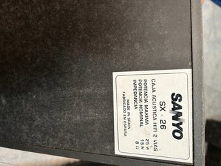 Altavoces Sanyo Negros